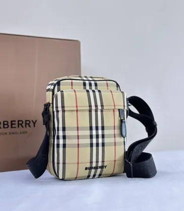 Burberry Vintage Check Crossbody Bag With Adjustable Strap For Classic Style size:16×4×20cm #A54099