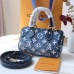 Louis Vuittou AAA Women's shouldre Bags #999922506