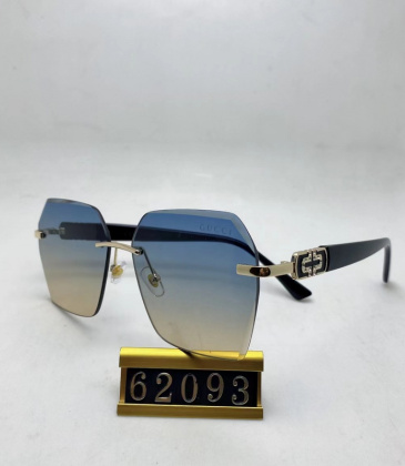Gucci Sunglasses #999937572
