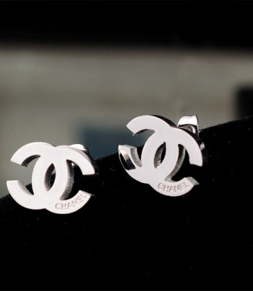 Chanel Earrings #9127882