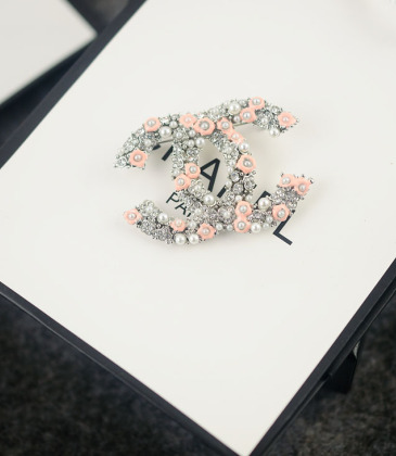 Chanel brooches #9127641