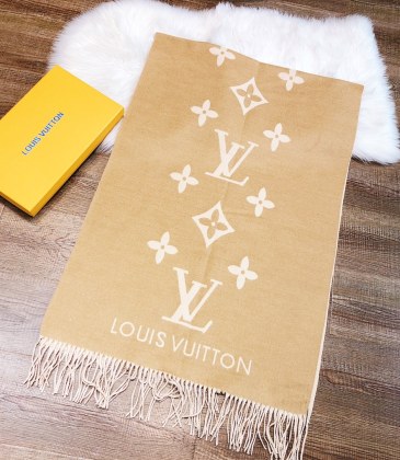 Louis Vuitton Scarf #999928813