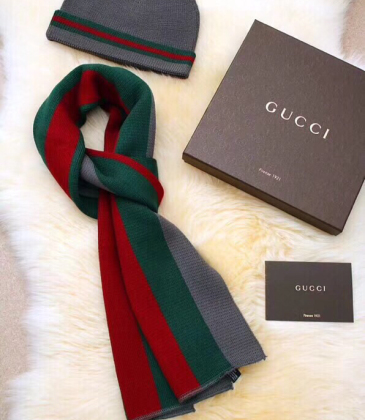Gucci Winter hats & Scarf Set #9111593