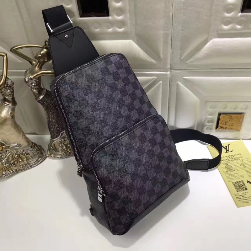 Chest Rig Bag Louis Vuitton's Capucines | semashow.com