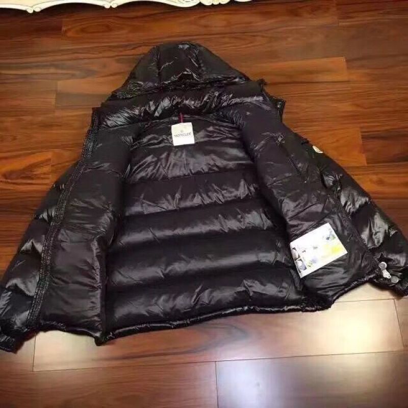 Buy Cheap Moncler Jackets for Men #9107648 from AAAClothing.is