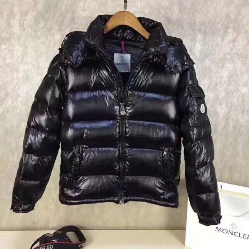 Buy Cheap Moncler Jackets for Men #9107648 from AAAClothing.is