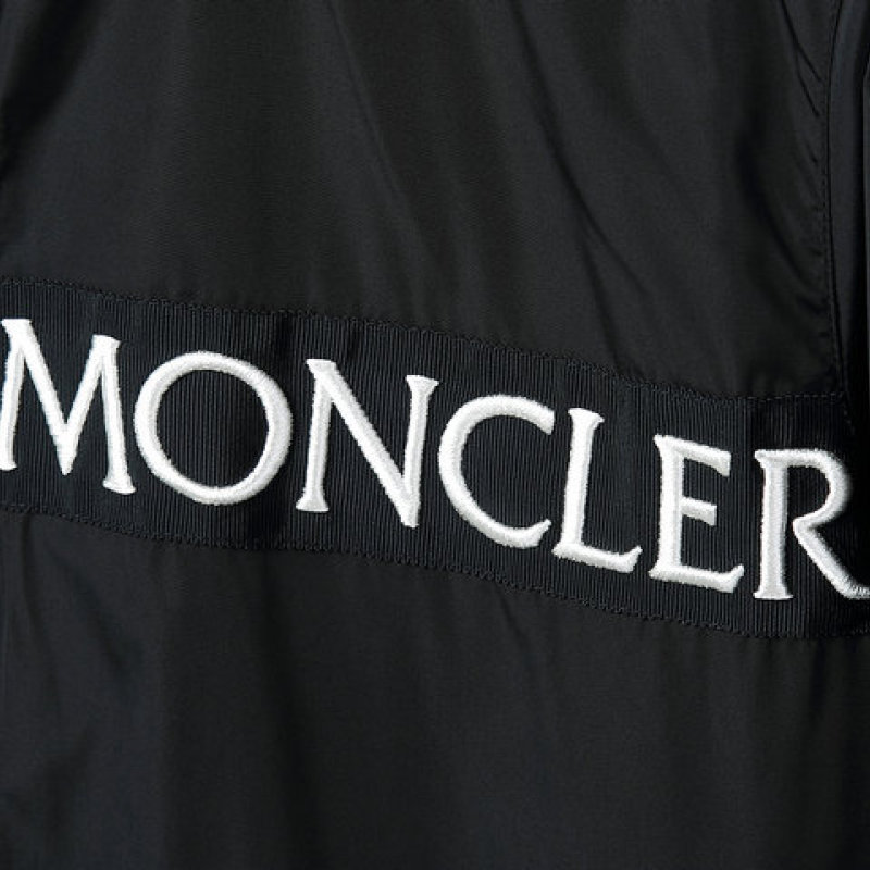 Buy Cheap Moncler Jackets for Men #9125734 from AAAClothing.is
