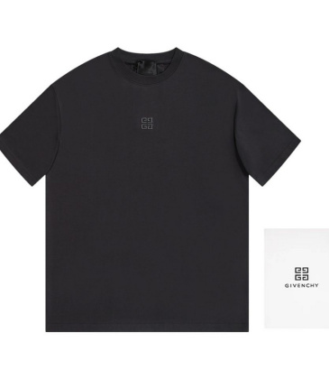 Givenchy T-shirts for MEN #999930885