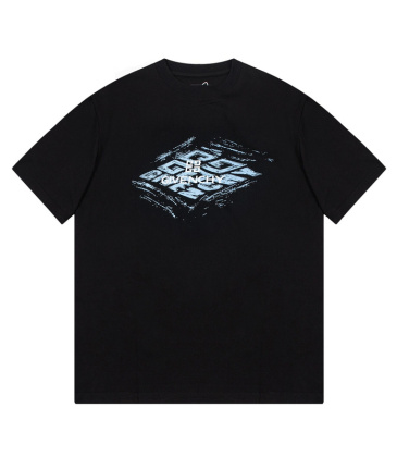 Givenchy T-shirts for MEN #A37010