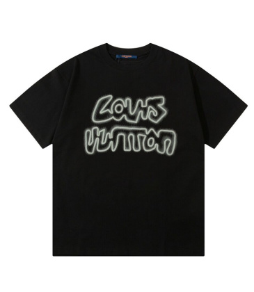 Louis Vuitton T-Shirts for AAAA Louis Vuitton T-Shirts #A31982