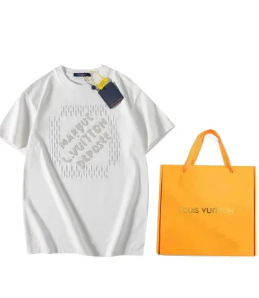 Louis Vuitton T-Shirts for AAAA Louis Vuitton T-Shirts #A39323