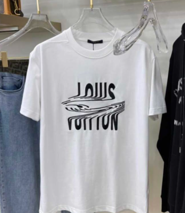 Louis Vuitton T-Shirts for MEN #99905304