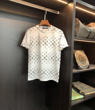 Louis Vuitton T-Shirts for MEN #999931444