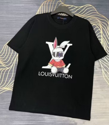 Louis Vuitton T-Shirts for MEN #999935070