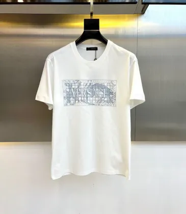 Versace White Tee Grid Patterned Logo Print Epitomizing Luxury Streetwear Black/White #A54209