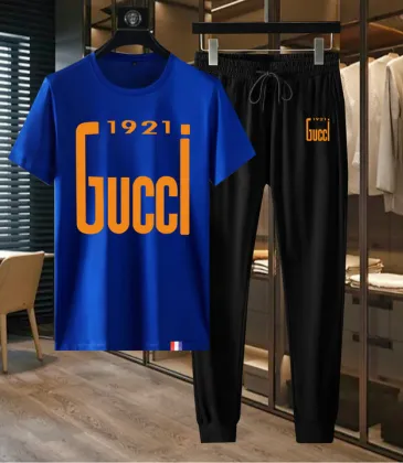 Gucci Tracksuits for Gucci short tracksuits for men #A25752
