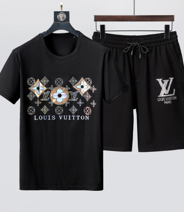 Louis Vuitton tracksuits for Louis Vuitton short tracksuits for men #999924650