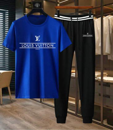 Louis Vuitton tracksuits for Louis Vuitton short tracksuits for men #A25758