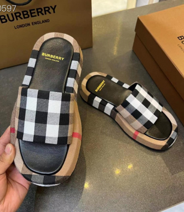 Burberry Shoes for Burberry Slippers for women #999936297