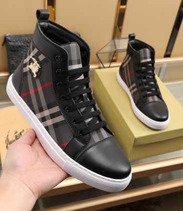 Burberry Shoes for Men's Sneakers #9999921234
