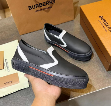 Burberry Shoes for Men's and women Sneakers #999931000
