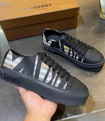 Burberry Shoes for Men's and women Sneakers #A25355