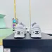 Chanel shoes for Women's Chanel Sneakers Les nouvelles cornes d'argent de Chanel #A53236