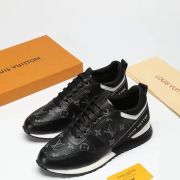 Louis Vuitton Shoes for Men's Louis Vuitton Sneakers #9126456