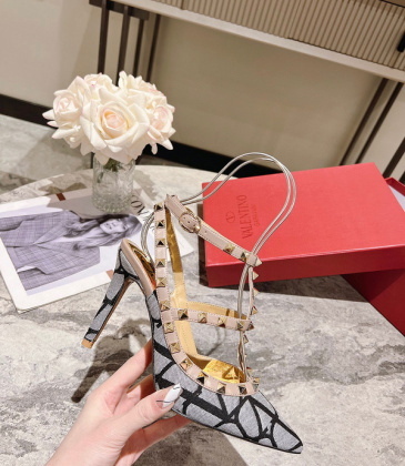 2023 New Summer Design High heels 10 cm Valentino Good quality Sandals #999935425