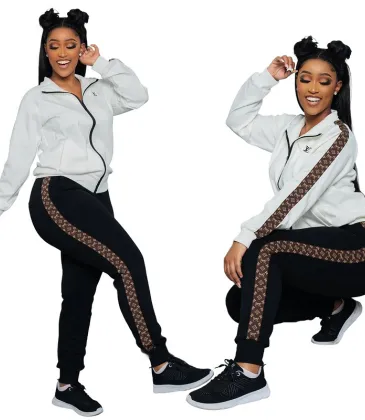 Louis Vuitton new Fashion Tracksuits for Women #A45554