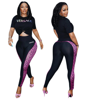 Versace 2023 new Fashion Tracksuits for Women #A26597